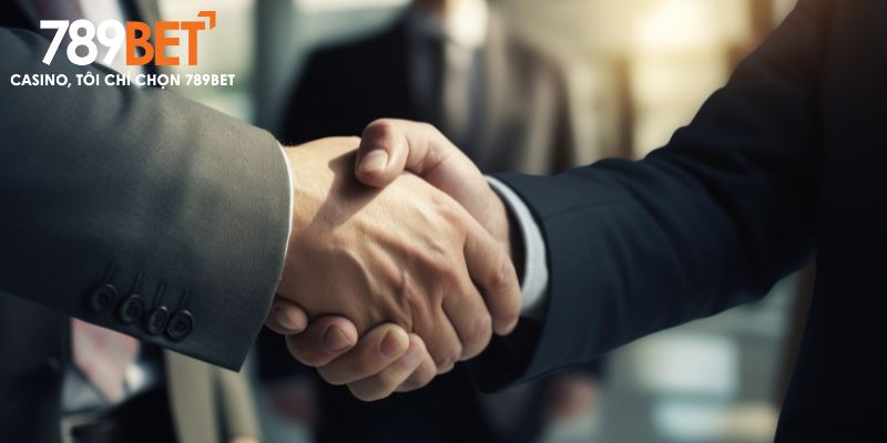 Nhà sáng lập ban hành chính sách điều khoản